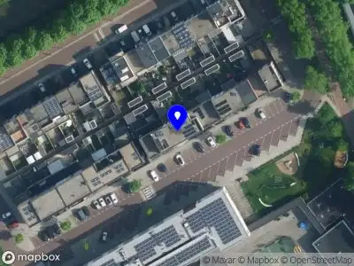 Brandweer met gepaste spoed naar de Drostenburg in Amsterdam