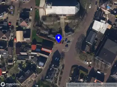 Brandweer met gepaste spoed naar de Pijpplein in Farmsum