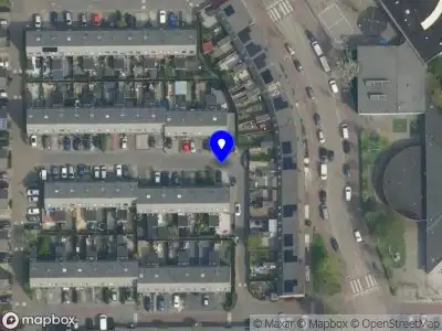 Ambulance met grote spoed naar de Watermolenhoek in Gouda