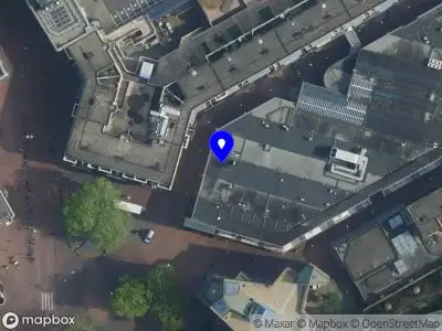Brandweer met gepaste spoed naar de Anton de Komplein in Amsterdam