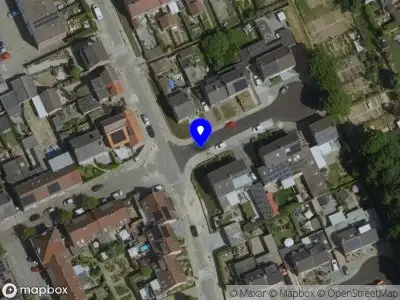 Brandweer met gepaste spoed naar de Pastoor Pyrensisstraat in Wijlre vanwege afhijsen patient