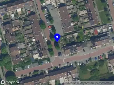 Ambulance met grote spoed naar de Kranenbroekhof in Zaandam