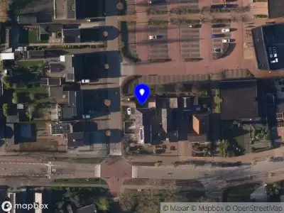 Brandweer met grote spoed naar de Raadhuisstraat in Roden vanwege stankoverlast