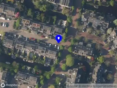 Ambulance met grote spoed naar de Calslaan in Leiden