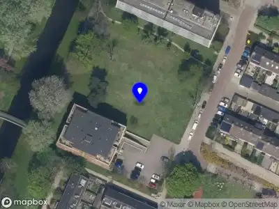 Ambulance met grote spoed naar de Nieuwe Maas in Rozenburg