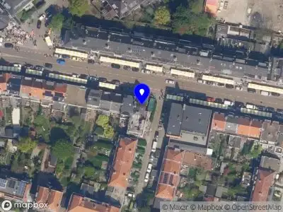 Ambulance met grote spoed naar de Kleiweg in Rotterdam