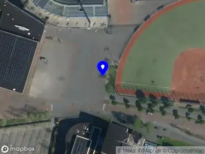 Ambulance met gepaste spoed naar de Pim Mulierlaan in Haarlem