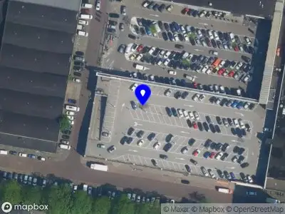 Ambulance met gepaste spoed naar de Werfstraat in Haarlem