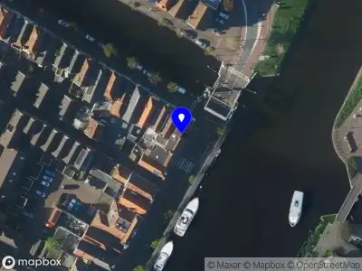 Ambulance naar de Bierkade in Alkmaar