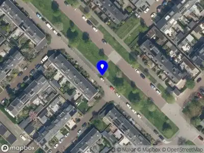 Politie naar de Merellaan in Maassluis vanwege stormschade