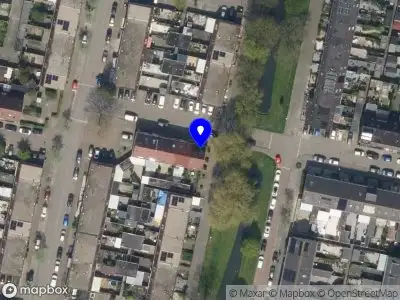 112 melding Ambulance met grote spoed naar de Loowaerdstraat in Rotterdam