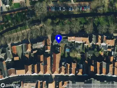 Brandweer met gepaste spoed naar de Noordwal in Hattem vanwege stormschade