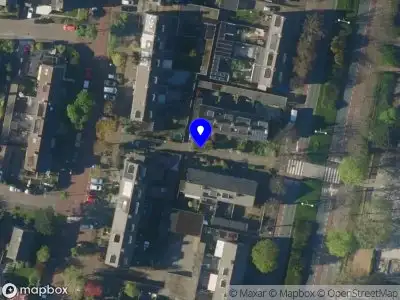 Ambulance met grote spoed naar de Polarisstraat in Oudorp