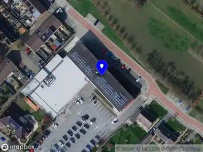 Ambulance met grote spoed naar de Striene in Strijen