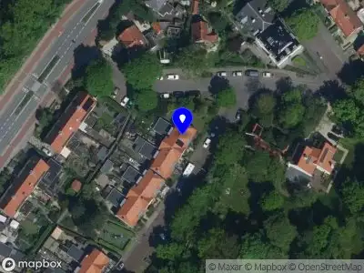 Ambulance met gepaste spoed naar de Schroeder van der Kolkweg in Bloemendaal