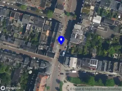 Ambulance met grote spoed naar de Van Ostadestraat in Haarlem