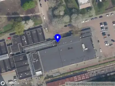 Ambulance met gepaste spoed naar de Lorentzweg in Rotterdam