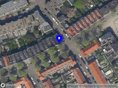 Ambulance met gepaste spoed naar de Westfrankelandsestraat in Schiedam