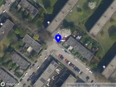 Ambulance met grote spoed naar de Kemperweg in Rotterdam