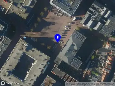Ambulance met gepaste spoed naar de Paardenmarkt in Alkmaar