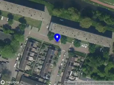 Brandweer met grote spoed naar de Noorddijk in Wormerveer vanwege middelgrote brand