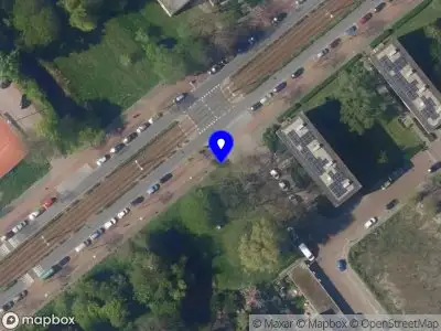 Ambulance en brandweer met grote spoed naar de Tarwekamp in 's-Gravenhage vanwege grote brand