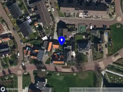 Brandweer met grote spoed naar de Dorpsstraat in Dongjum vanwege waarnemen gaslucht