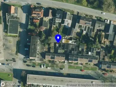 Brandweer met grote spoed naar de Hulststraat in Hengelo vanwege voertuigbrand
