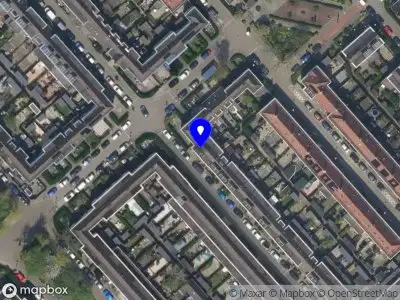 Ambulance met gepaste spoed naar de Heinlantstraat in Rotterdam