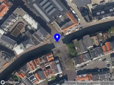 Ambulance met gepaste spoed naar de Schie in Schiedam