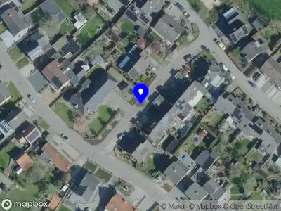 Brandweer en politie met grote spoed naar de Arnold van Heumenstraat in Middelaar vanwege middelgrote brand