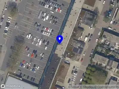 Ambulance met gepaste spoed naar de Dr. Wiardi Beckmansingel in Vlaardingen