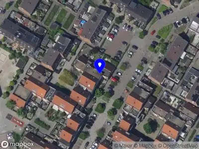 Ambulance met grote spoed naar de Stellingmolen in Papendrecht