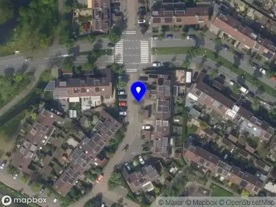 Brandweer met grote spoed naar de Willem de Mérodelaan in Oegstgeest vanwege stankoverlast