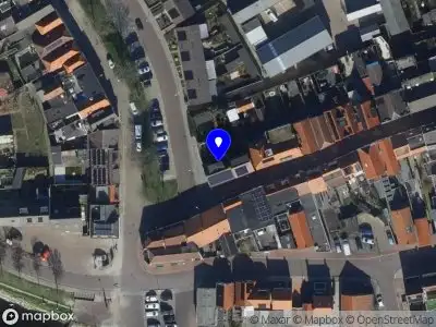 Brandweer met grote spoed naar de Burgemeester Hackstraat in Arnemuiden vanwege een buitenbrand