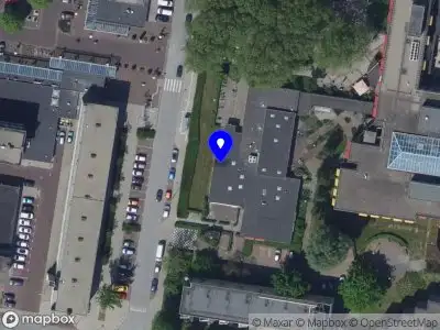 Ambulance met gepaste spoed naar de Groen van Prinstererweg in Dordrecht