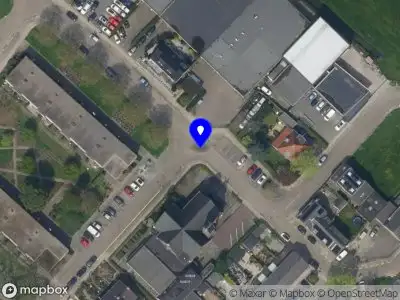 Ambulance met grote spoed naar de Bourgondischelaan in Ridderkerk