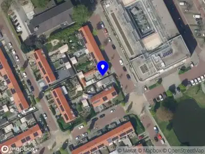 Brandweer met grote spoed naar de Kluutstraat in Baarn vanwege afhijsen patient