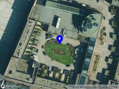 Brandweer met gepaste spoed naar de Klanderij in Enschede vanwege een liftopsluiting