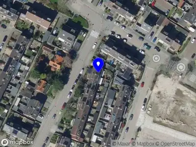 Ambulance met grote spoed naar de Nibbelinkstraat in Hendrik-Ido-Ambacht