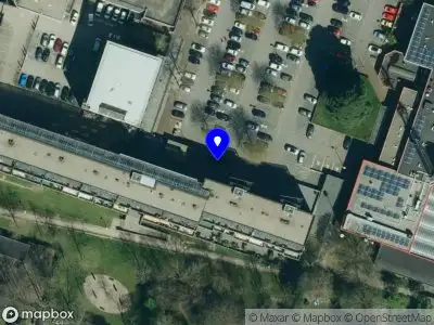 112 melding Brandweer met gepaste spoed naar de Burgemeester van Dijkeplein in Ede vanwege een liftopsluiting