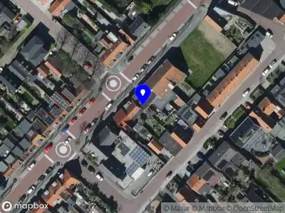 Ambulance met grote spoed naar de Voorstraat in Stellendam