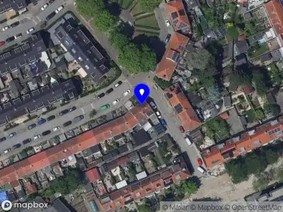 Ambulance met grote spoed naar de Vincent van Goghstraat in Dordrecht