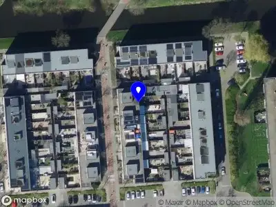 Brandweer met gepaste spoed naar de Larixstraat in Spijkenisse