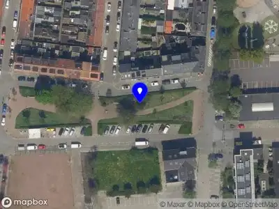 Ambulance met grote spoed naar de Elandstraat in Rotterdam