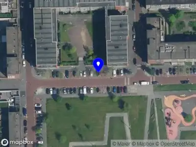 Ambulance met grote spoed naar de Wigbolt Ripperdastraat in Amsterdam