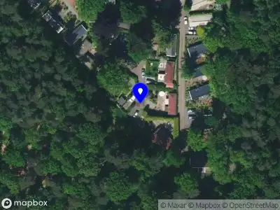 Brandweer met gepaste spoed naar de Klein Paradijs in Beekbergen vanwege reinigen van het wegdek