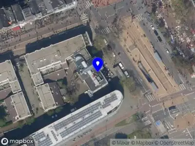 Ambulance met grote spoed naar de Eendrachtsplein in Rotterdam