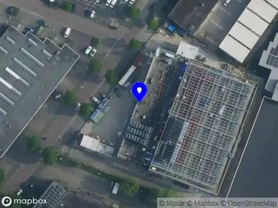 Ambulance met gepaste spoed naar de Treubweg in Diemen