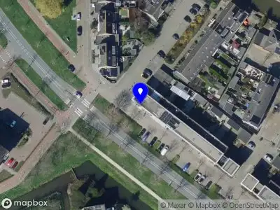 Ambulance met gepaste spoed naar de Lucretia van Merkenstraat in Spijkenisse